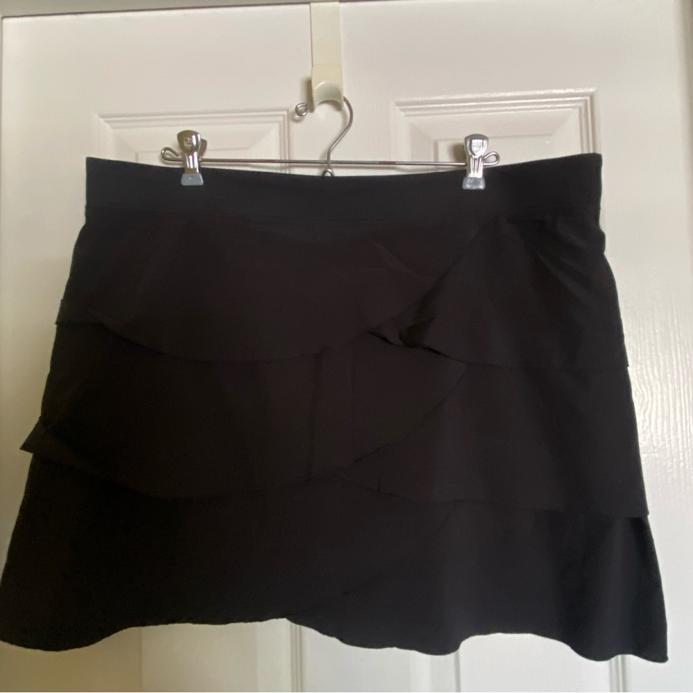 Soybu Workout skirt with Shorts XL. SKORT